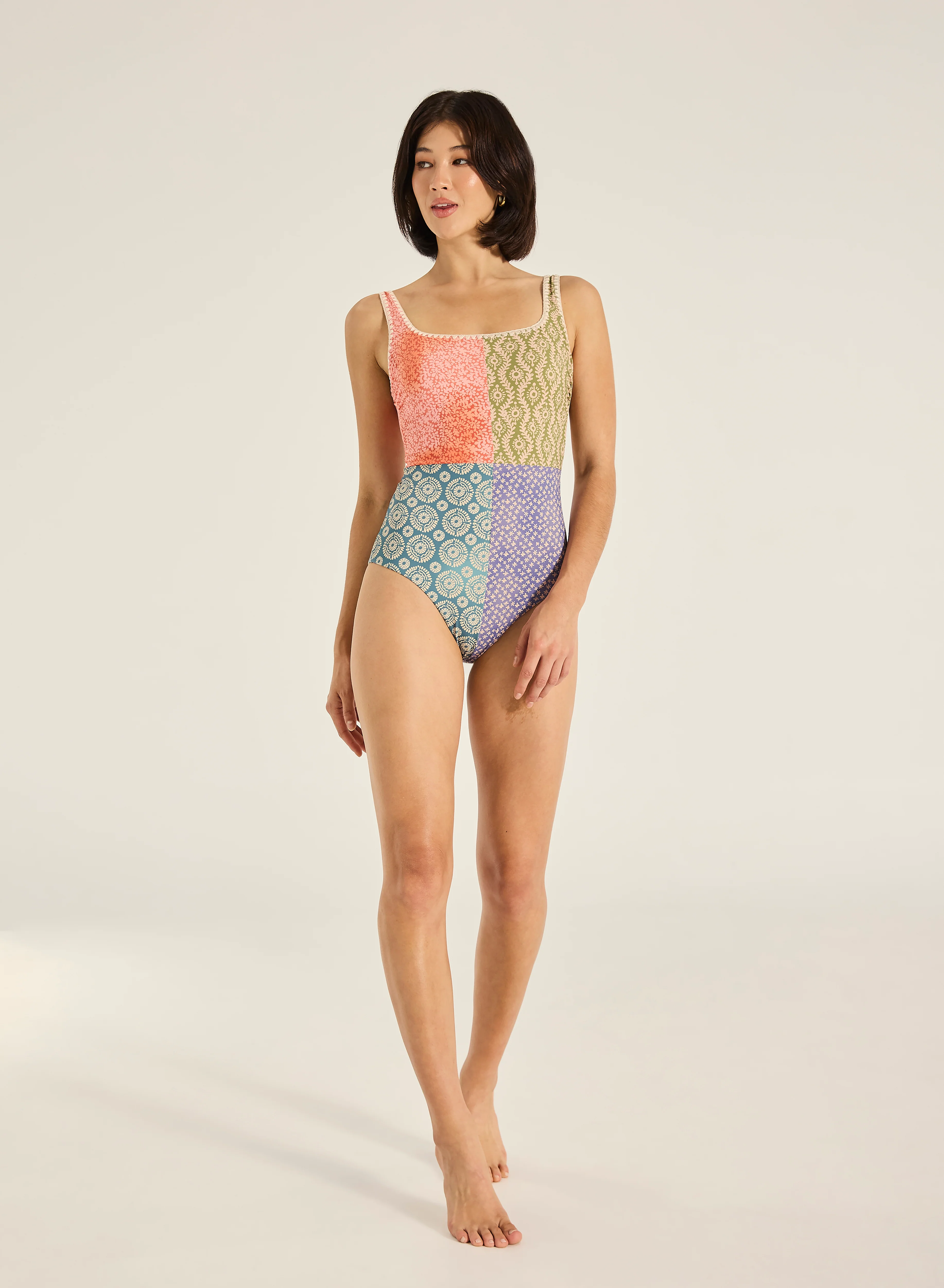 Liora Carmen One Piece